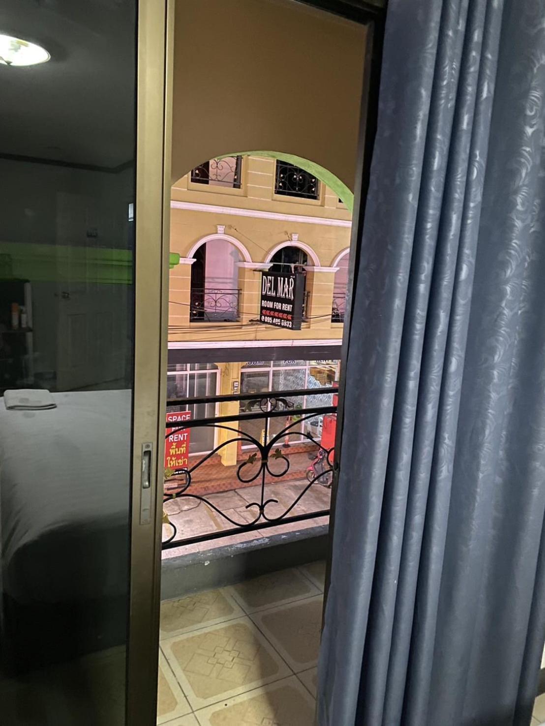 Budget Inn Pattaya ภายนอก รูปภาพ
